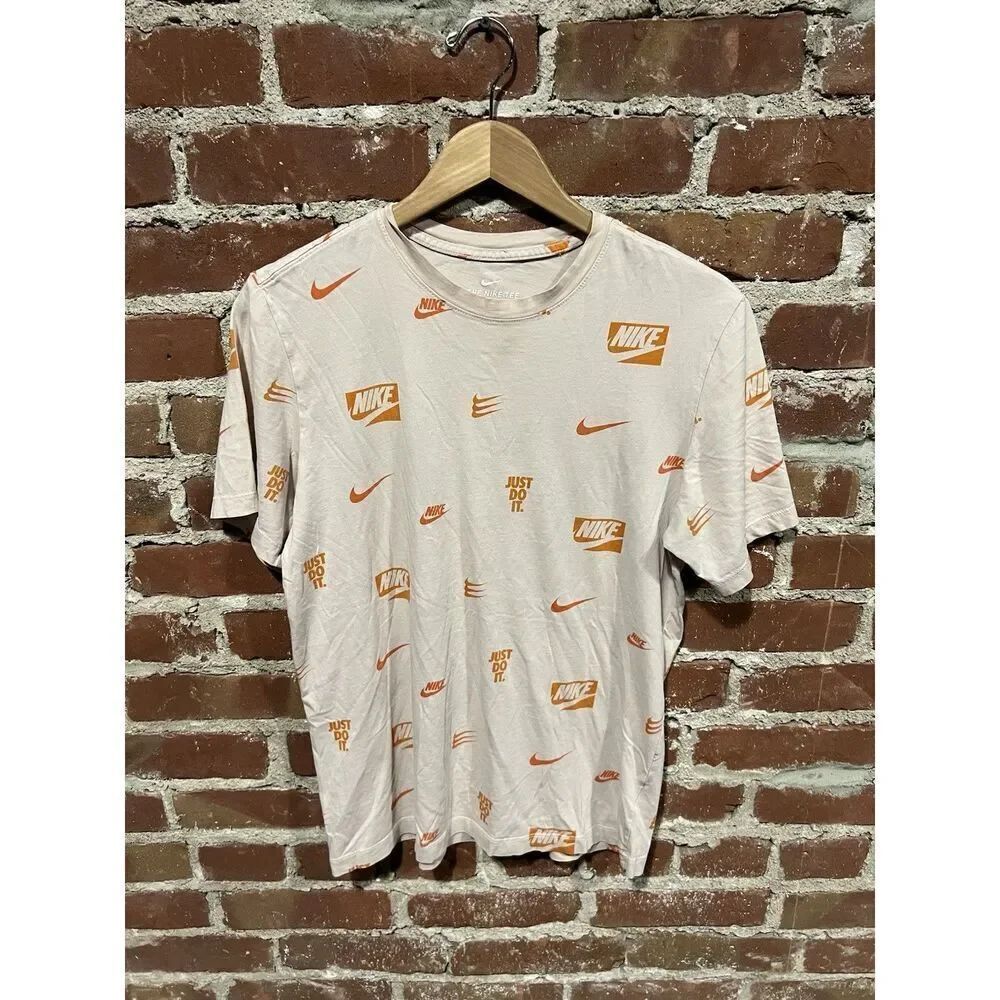 Nike Tee Mens Beige Short Sleeve Graphic T-shirt Size Medium